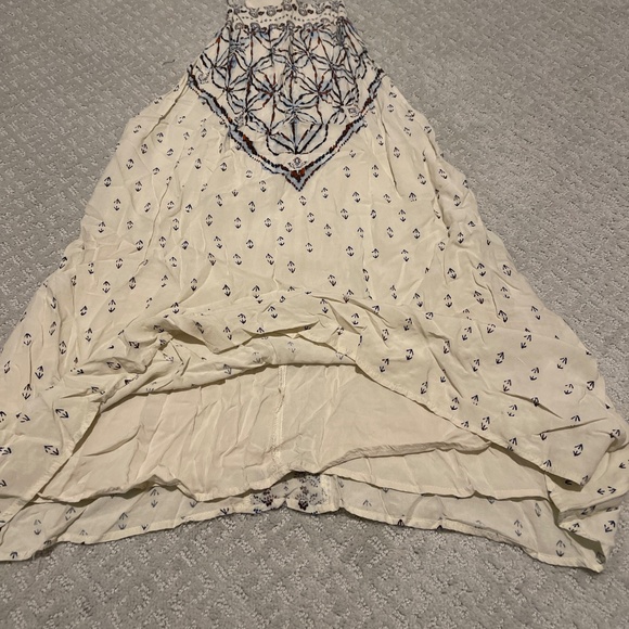 Dress - Picture 4 of 4